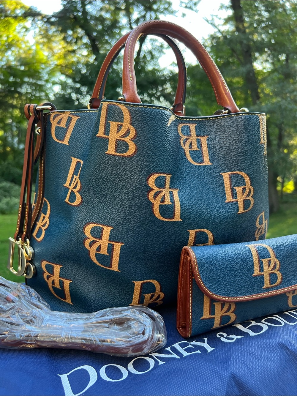 DOOBEY AND BOURKE MONOGRAMMED BRENNA PURSE AND MATCHING CLUTCH / WALLET